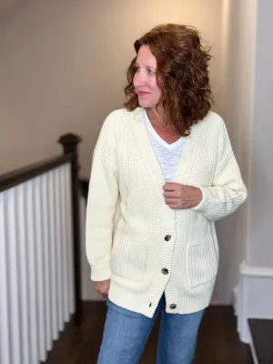 Callahan - The Cardigan in Creme