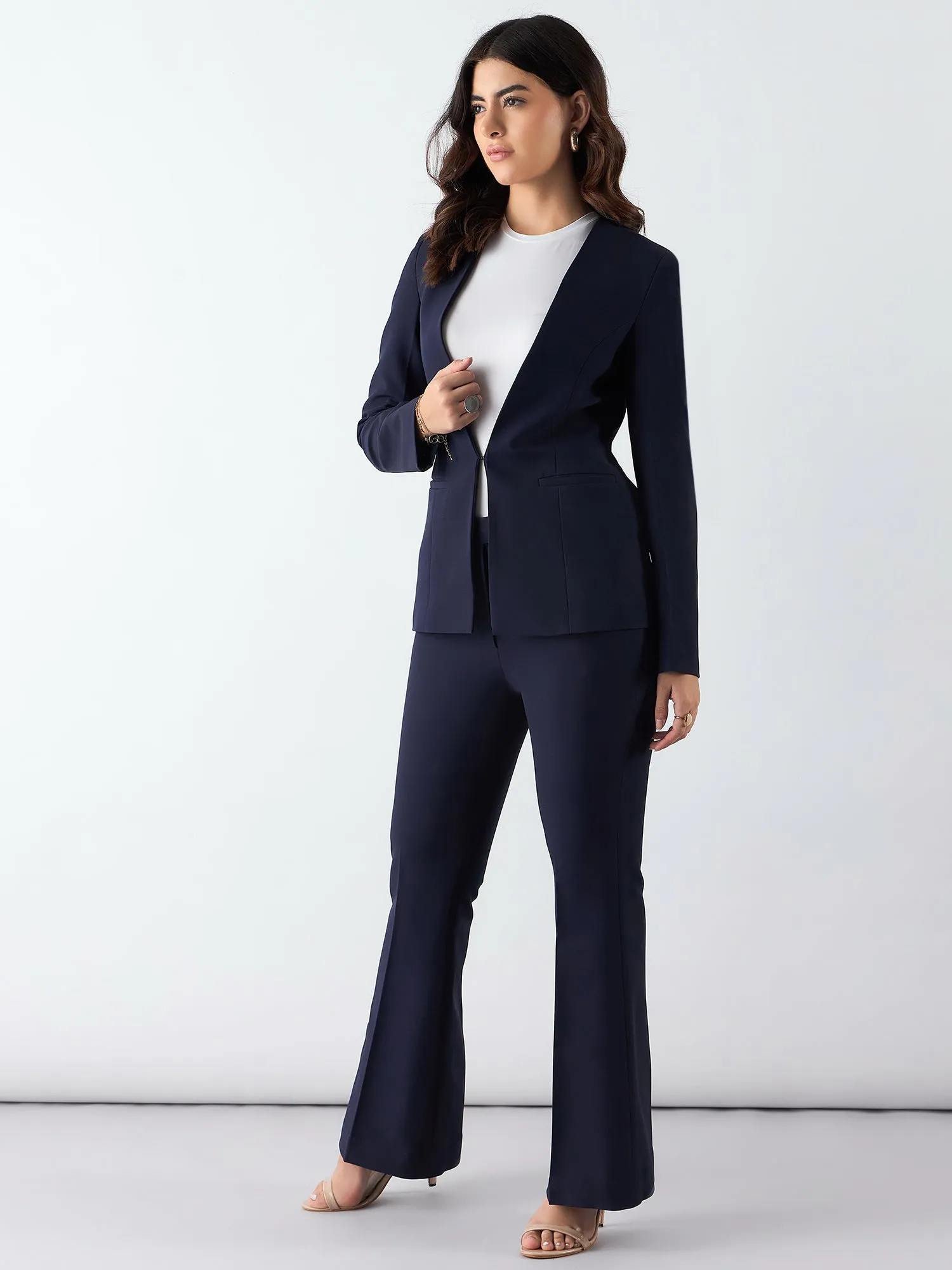 Minimalist Regular Fit Blazer Paired With Trouser In Stretchable Fabric