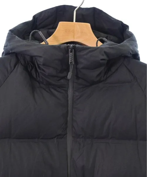 MONOBI Down jackets/Vests