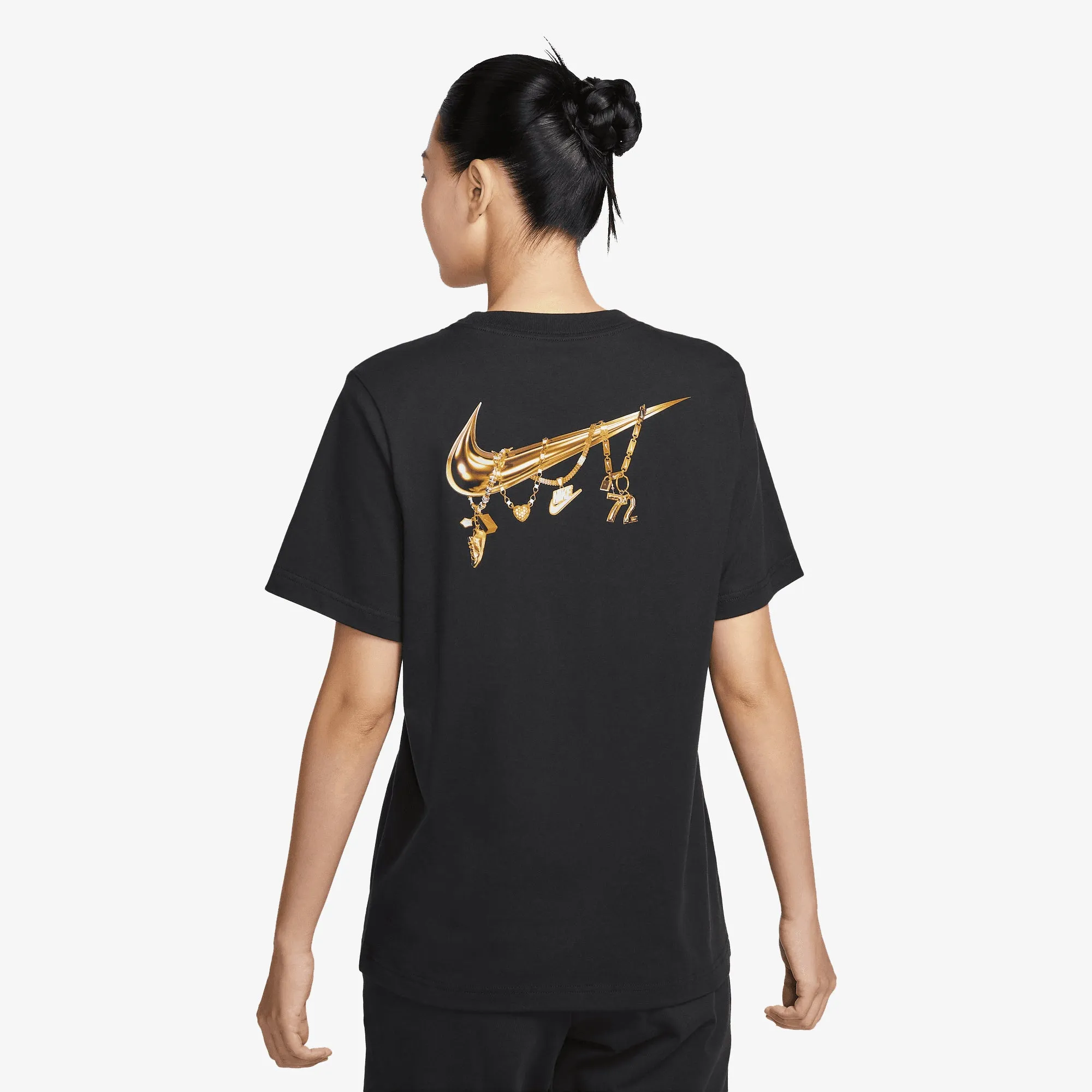 NIKE | WMN'S LOOSE SHORT-SLEEVE GRAPHIC T-SHIRT { BLACK